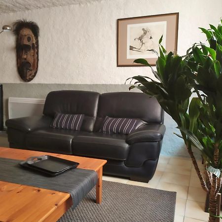 Appartement 55 M2 Proche Commerces Et Parking Rivesaltes Buitenkant foto