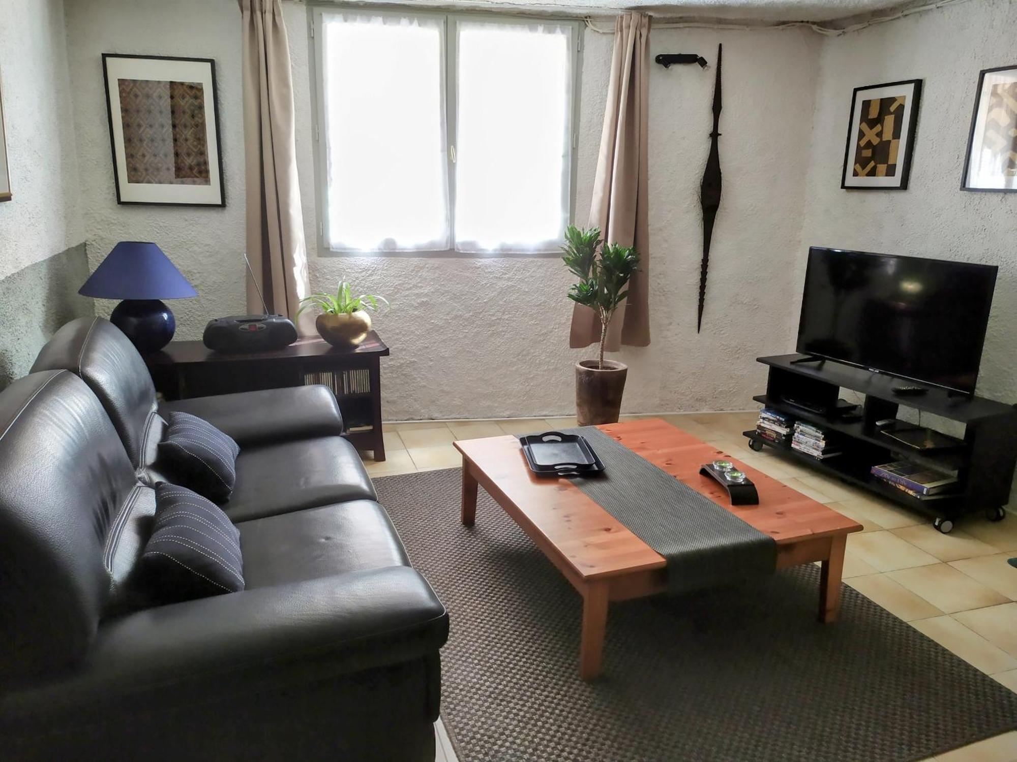 Appartement 55 M2 Proche Commerces Et Parking Rivesaltes Buitenkant foto